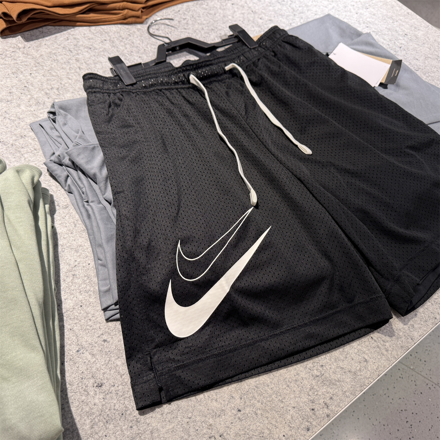 Nike耐克短裤男夏季双面穿透气速干网眼双勾休闲运动五分裤FN3038