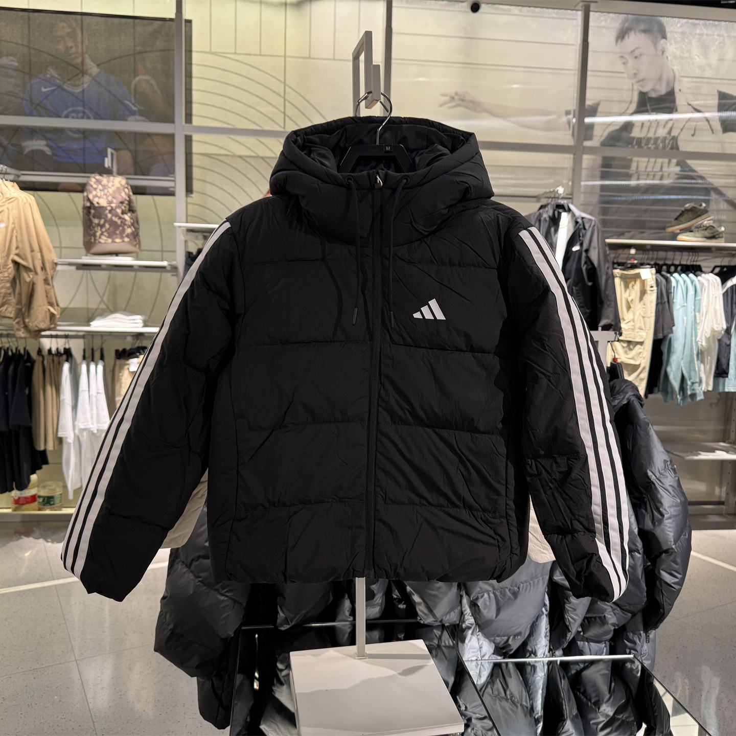 25冬季新款adidas阿迪达斯女子运动休闲羽绒服外套KH3978 KH3979