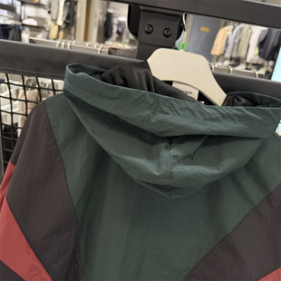 adidas阿迪达斯三叶草风衣外套2025秋男工装风撞色连帽夹克KC3125