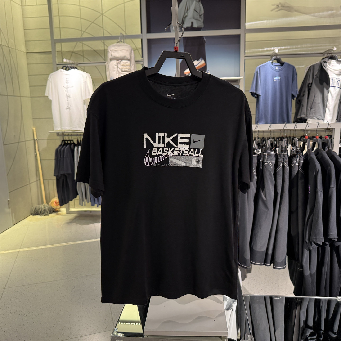 耐克NIKE男子短袖篮球T恤夏季新款纯棉宽松半袖轻便NIKE II0663图片