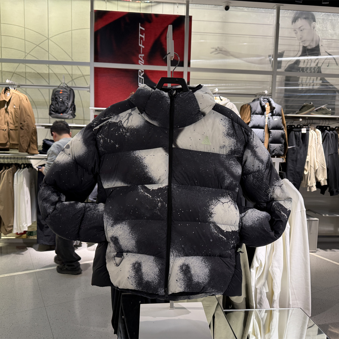 耐克NIKE男ACG户外THERMA-FIT ADV冬新款防泼水宽松棉夹克 HV1145