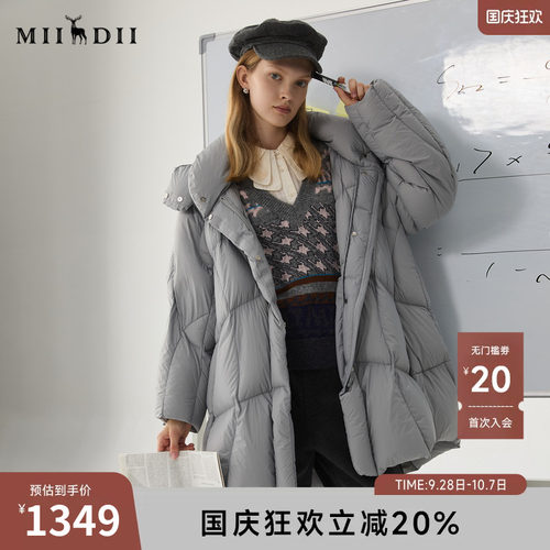 超轻软无胆防绒材质，蓬松保暖性强的鹅绒