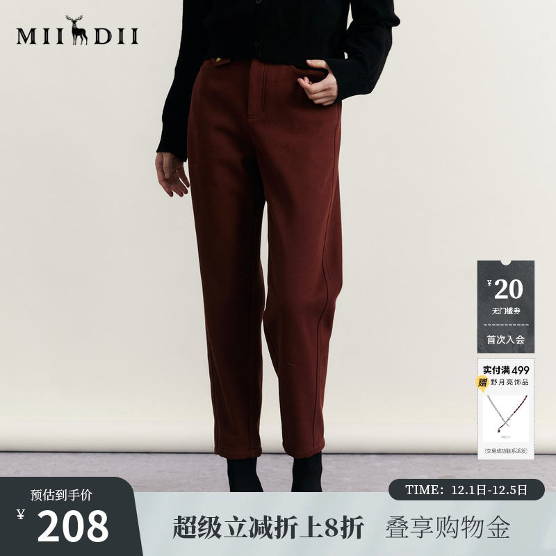 直筒裤版型包容性强，裤子内有复合绒毛