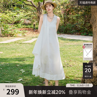 谜底白色连衣裙无袖 2025夏新波嬉度假风圆领大摆A型长裙256ML6251