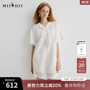 谜底连衣裙短袖 女2025夏浪漫波嬉风绣花T恤裙宽松H型裙252ML0641