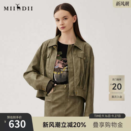 前腰收褶后腰松紧带包容性更强，松量的廓形
