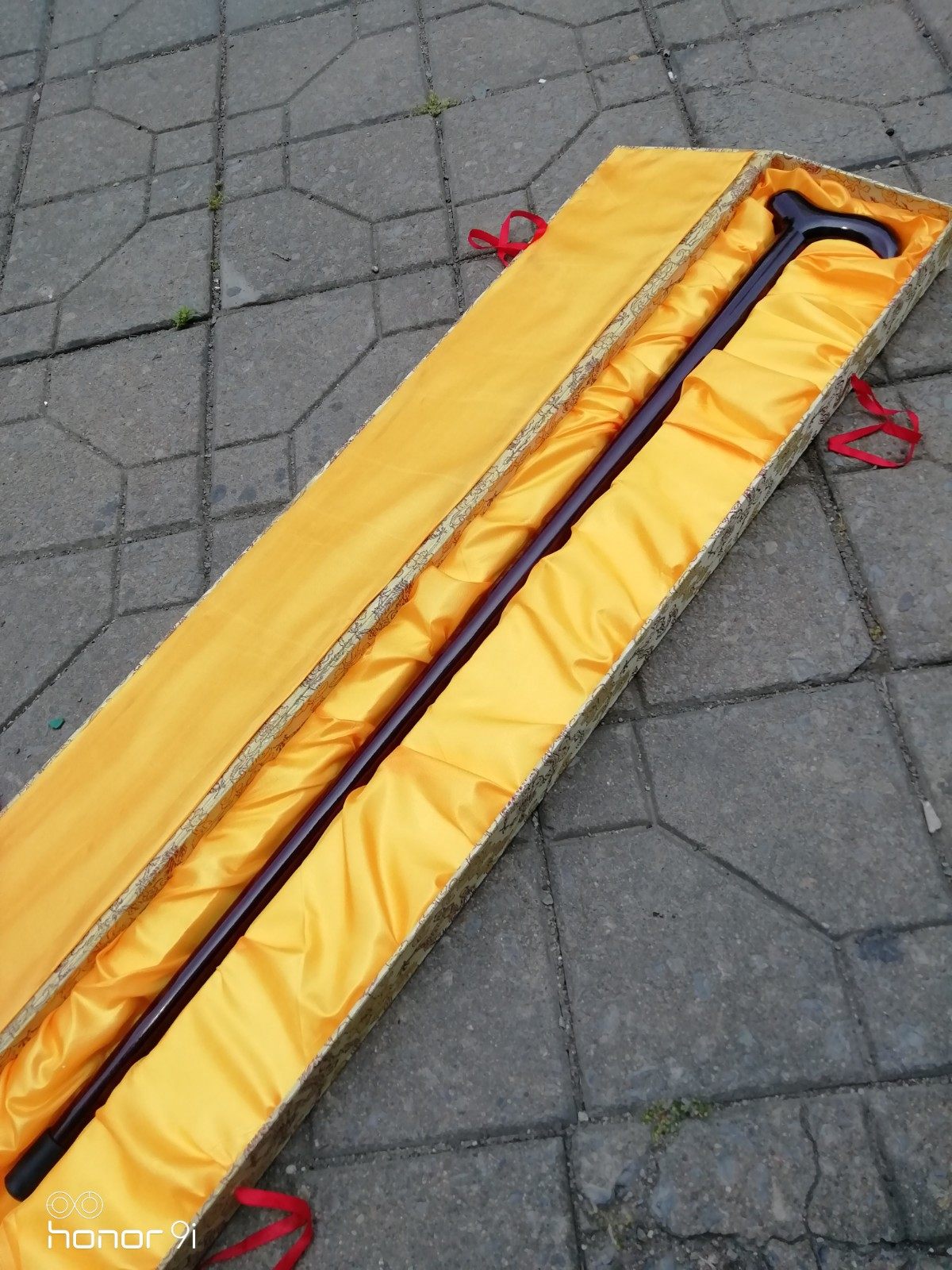 潍坊特产实木红木嵌银漆器百寿手杖拐杖登山杖祝寿礼品特色工艺品