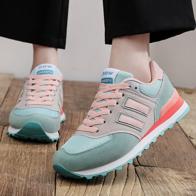 休闲平底圆头舒适情侣百搭运动鞋