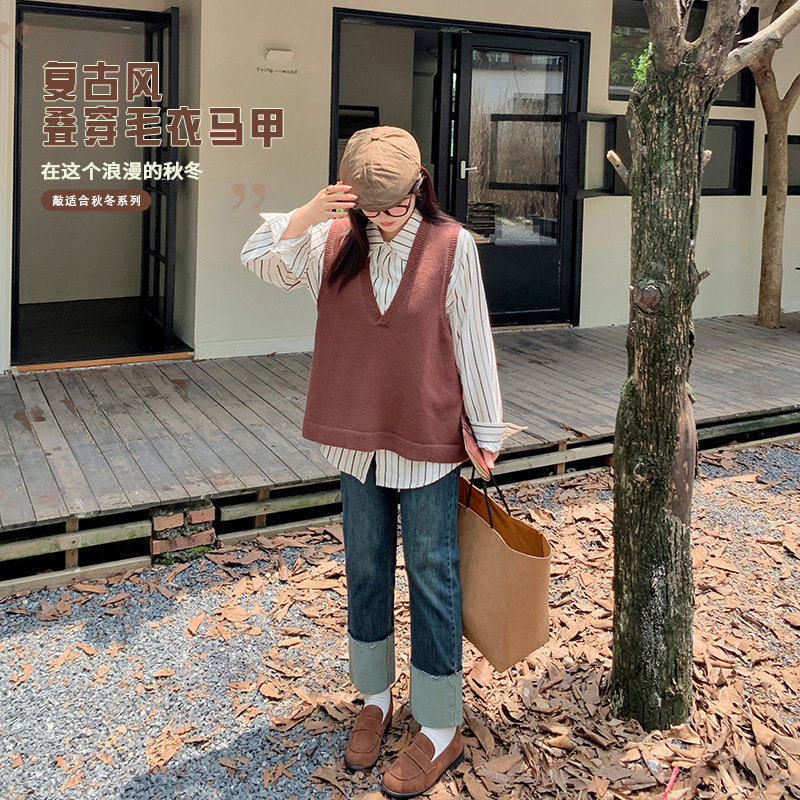 特大码女装260斤学院风V领针织马甲200胖mm无袖毛衣背心叠穿上衣