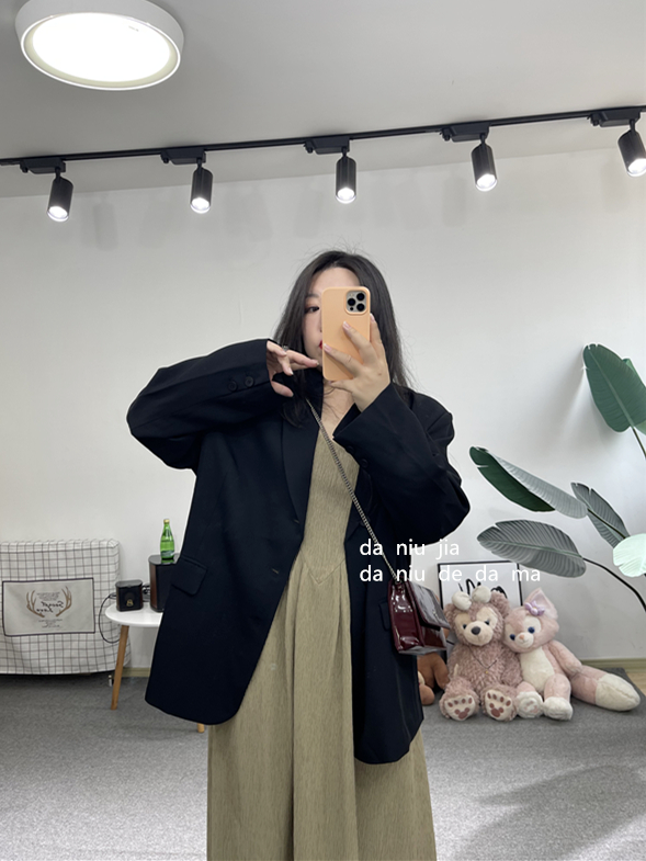 简约单排扣西装大牛家大码女装