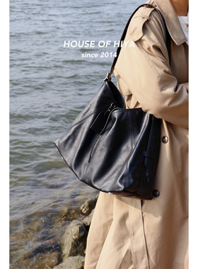 HOUSE OF HIYA可调节肩带头层牛皮hobo大容量单肩斜挎包通勤百搭