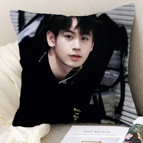 南京hero抱枕无畏枕头电竞宿舍