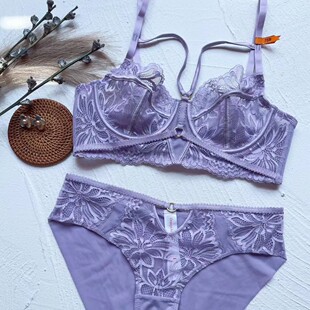 性感绑带超薄款大胸显小防下垂文胸罩套装D杯大码蕾丝法式内衣女