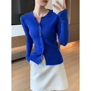 春季克莱因蓝内搭针织开衫设计感小众法式V领衣别致高级毛衣上衣