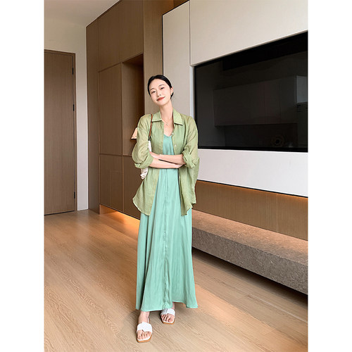 2025秋季翻领天丝苎麻清凉松弛感极简薄款防晒衬衫女薄纱罩衫上衣