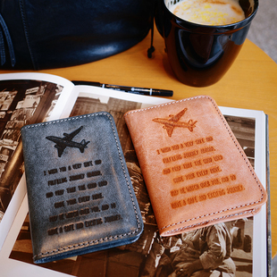 真皮雾蜡小牛皮护照夹多功能出国旅行机票护照证件卡片收纳小包