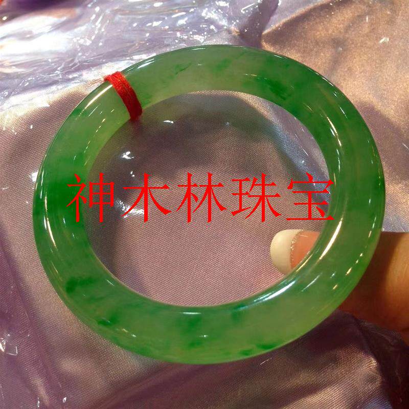 老坑玻璃种晴水底绿飘花圆条玉镯