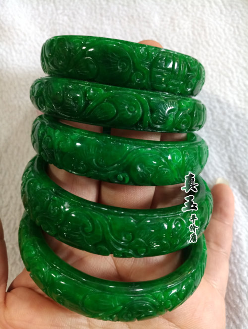 缅甸高品质翡翠色干青镂空深雕花手镯祖母绿铁龙生帝王绿手镯送礼