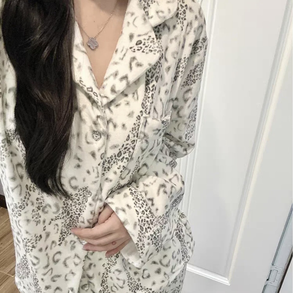 【俏皮甜心】豹纹海岛绒睡衣秋冬加厚保暖轻奢高级感家居服套装女