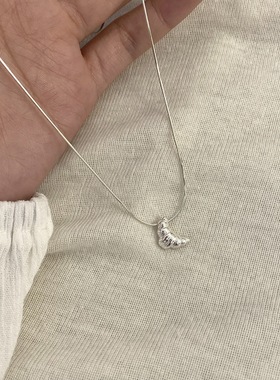 S925纯银牛角包项链女月亮颈链