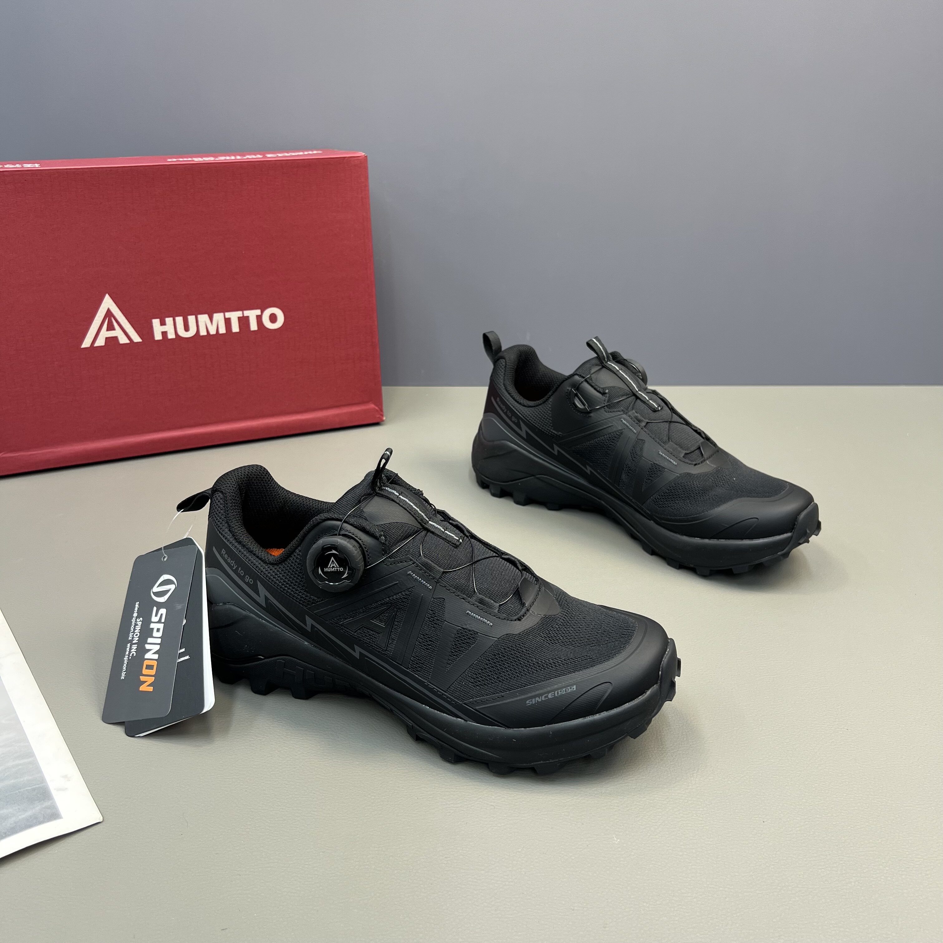 专柜正品户外休闲徒步鞋男女夏季轻便透气软底跑鞋防滑越野登山鞋