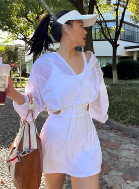 Reyna健身衣 连帽防晒衣女瑜伽上衣撞色短款运动外套透气轻薄长袖