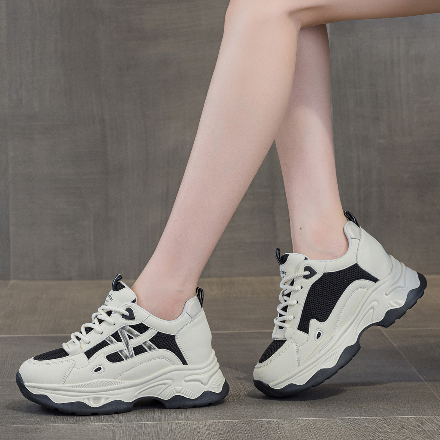 厚底老爹鞋女款2025新款秋冬爆款内增高女鞋软底不累脚休闲运动鞋