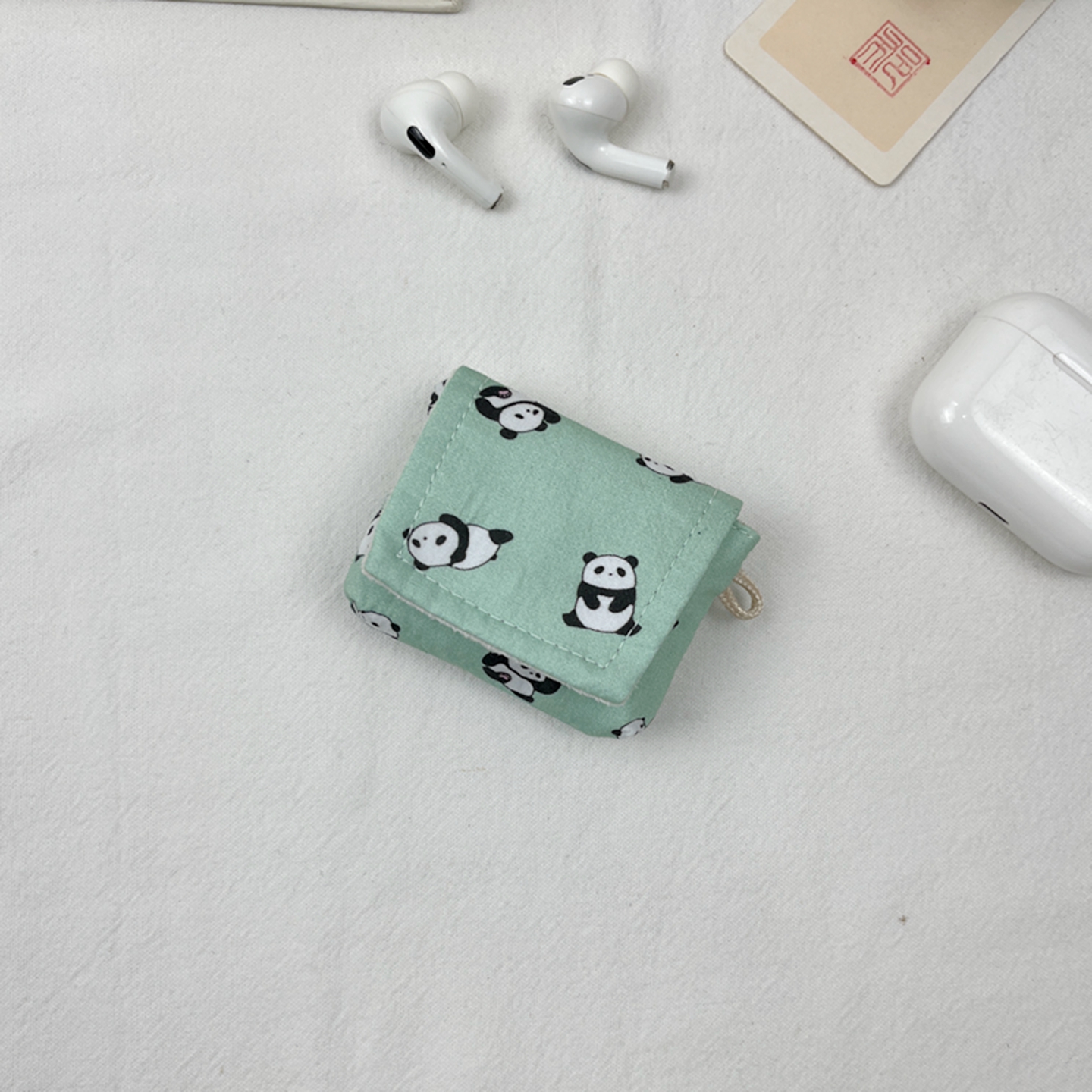 适用苹果airpodspro2代保护套1代2代新3代4代无线蓝牙耳机盒收纳包绿色小熊猫小众布包耳机防尘包防划磁扣包