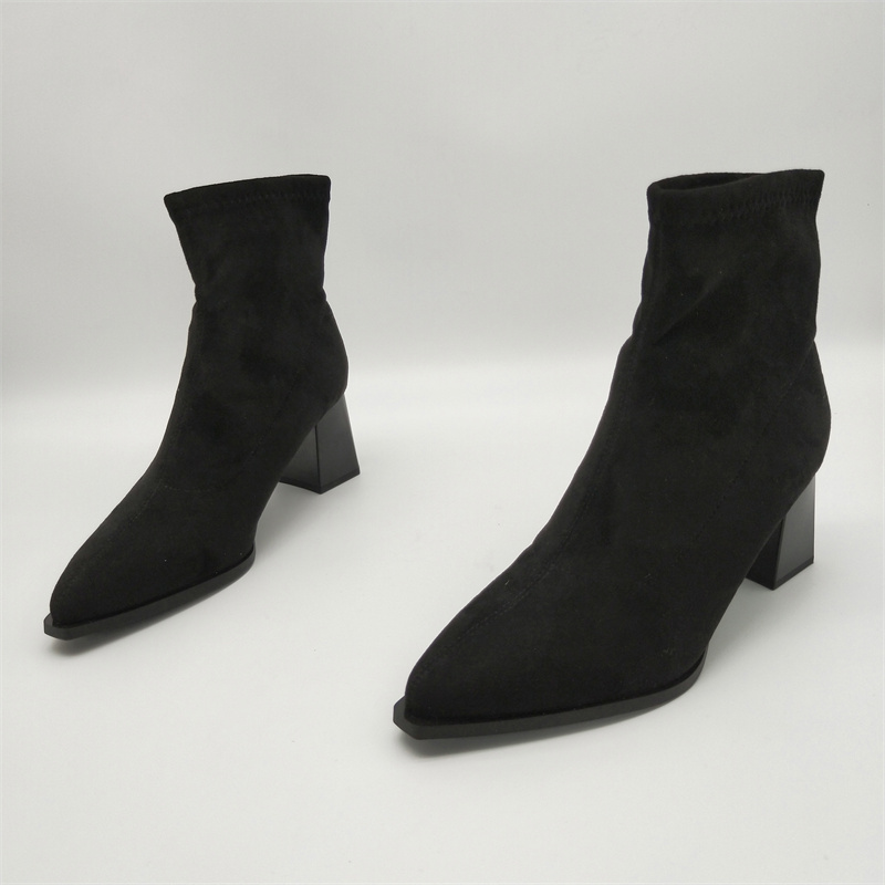断码处理2025秋冬新款尖头套筒显瘦洋气时装靴法式绒面高跟短靴