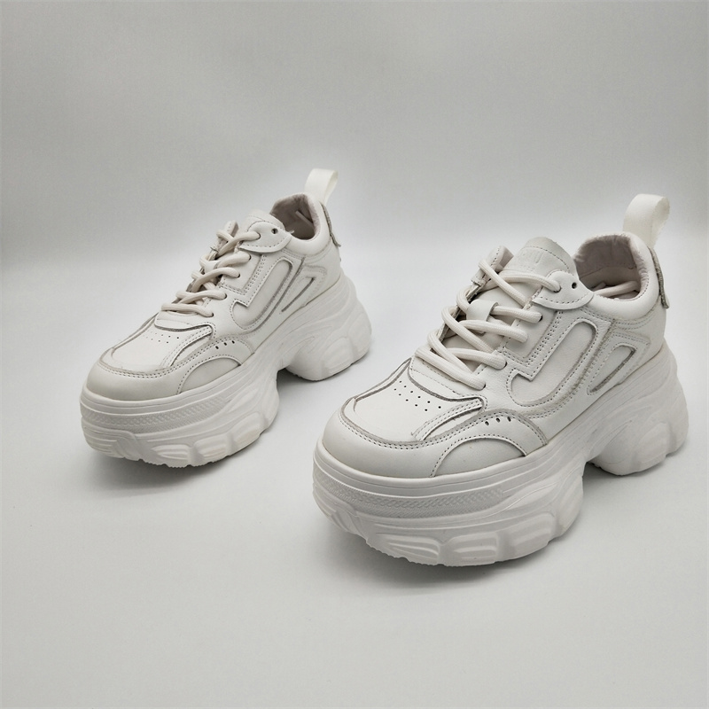 断码处理2025新款真皮牛皮34码圆头松糕厚底轻便时尚休闲运动鞋