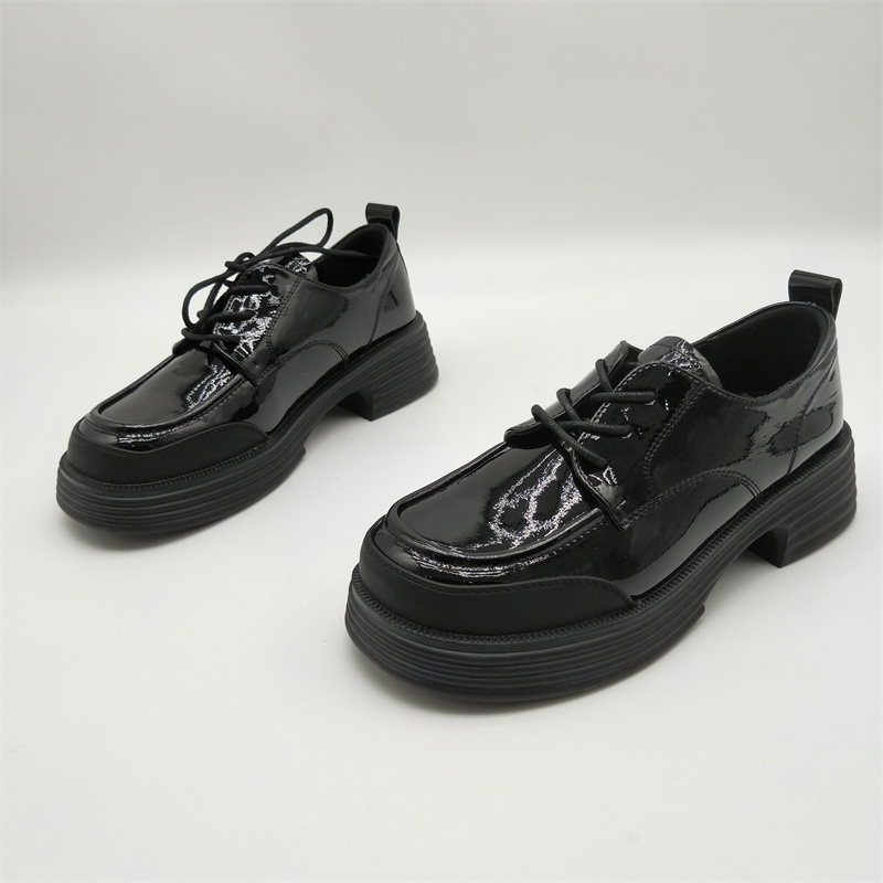 断码处理2025新款漆皮女鞋36码圆头粗跟时尚英伦风小皮鞋深口单鞋