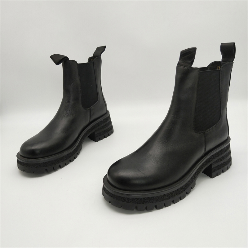 断码处理2025新款真皮头层牛皮38码圆头粗跟套筒工装通勤马丁靴