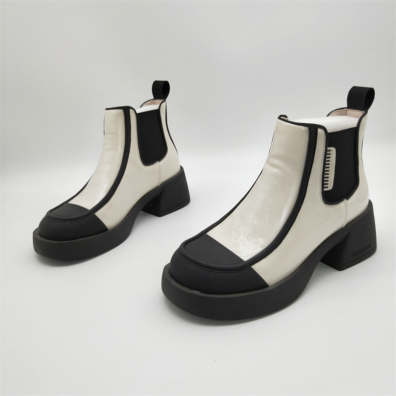 断码处理2025新款漆皮马丁靴圆头粗跟套筒时尚英伦风小皮靴女短靴