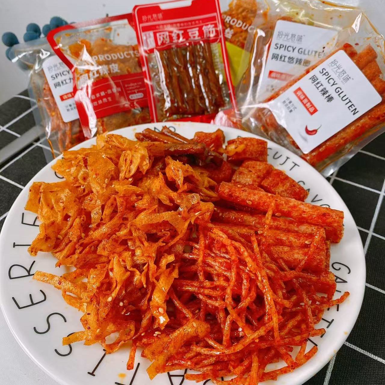 拾光悠味网红辣条散装辣皮辣丝九千丝悠辣圈小包装500g休闲零食品