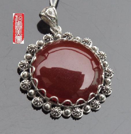 手工镶嵌红玛瑙花朵饰品吊坠特价