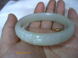 手镯籽料原石挂件吊坠和田青白玉