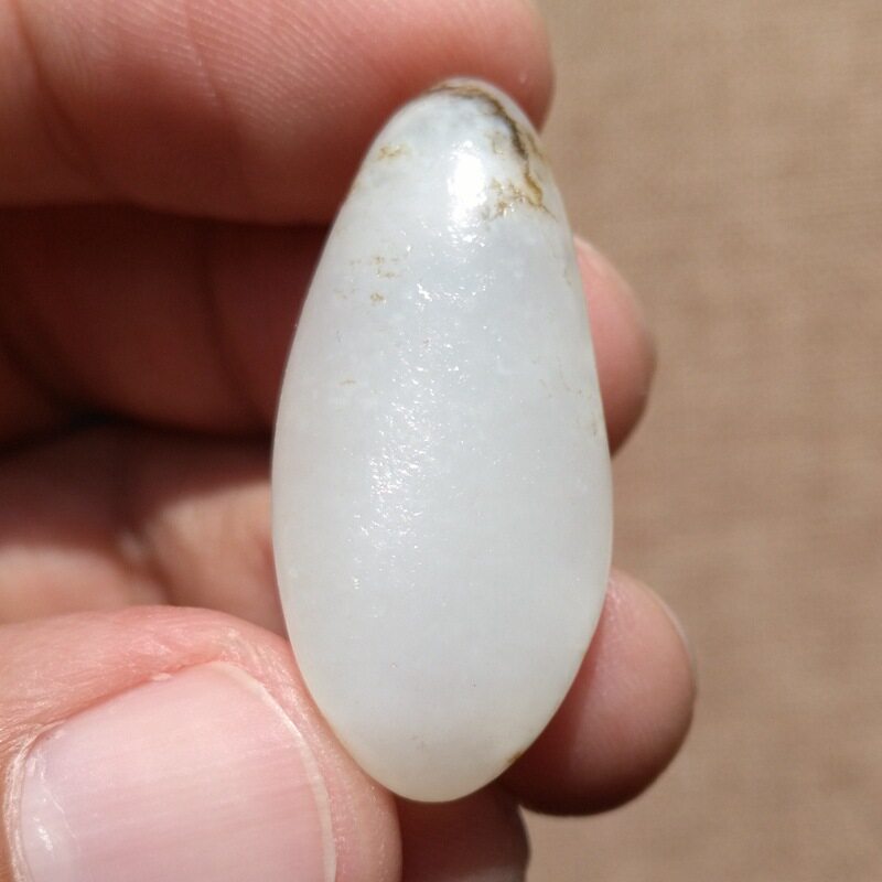 新疆和田玉籽料吊坠天然羊脂白玉黑皮籽料原石玉石手串随型男女款