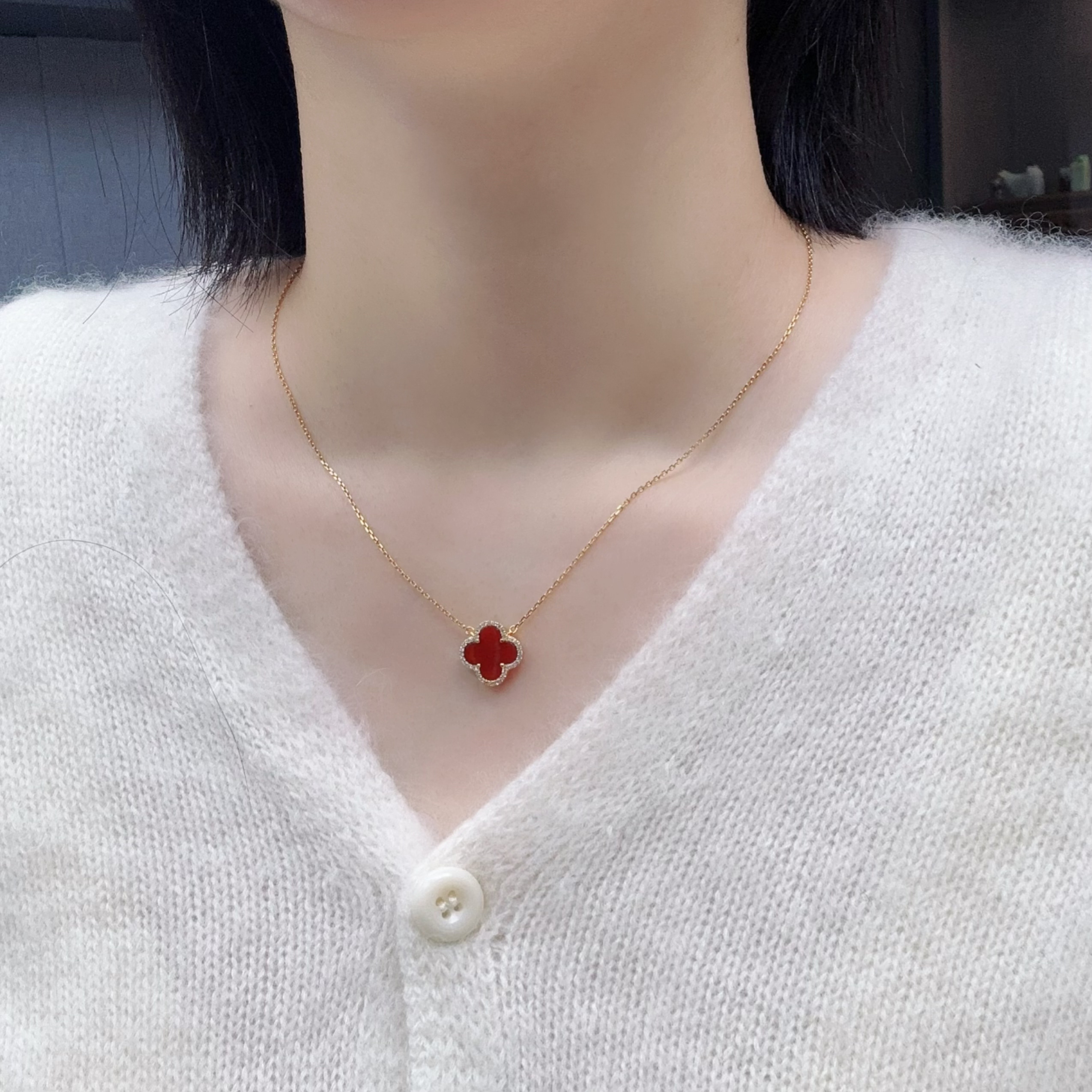 925纯银镀14K金经典天然红玛瑙四叶草镶钻项链女新年开运小配饰