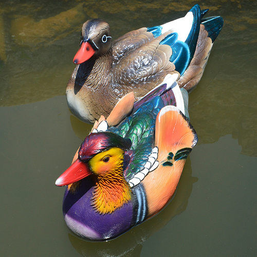 仿真漂浮鱼池喷泉景观田园风假山