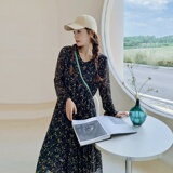 现货主推！！！感法式复古长袖v领碎花连衣裙9027-P105-控158，女装连衣裙，浙宝125