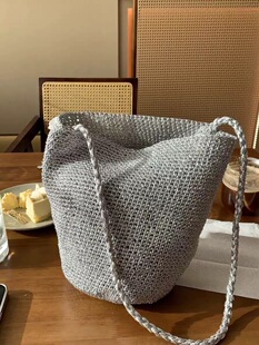 爆闪韩国ins金属线银色水桶包手工编织单肩包百搭斜挎森系手提包