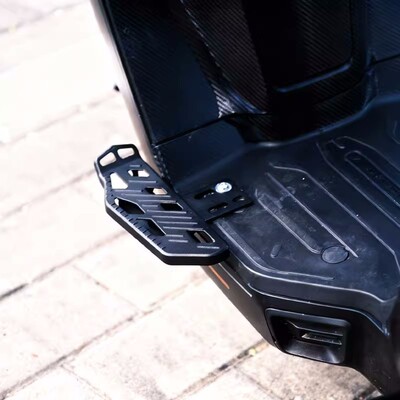 小牛前脚踏水杯架电动车NXT mqil 踏板收纳前置工具箱储物箱配件