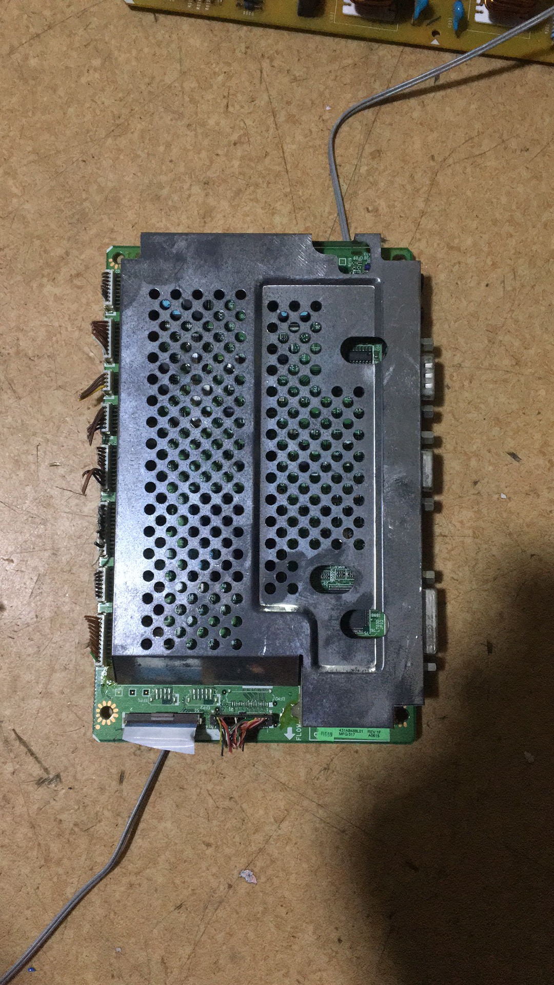 日立42PD300TC 主板 HP8C VPD-L421 屏 PDP42V6