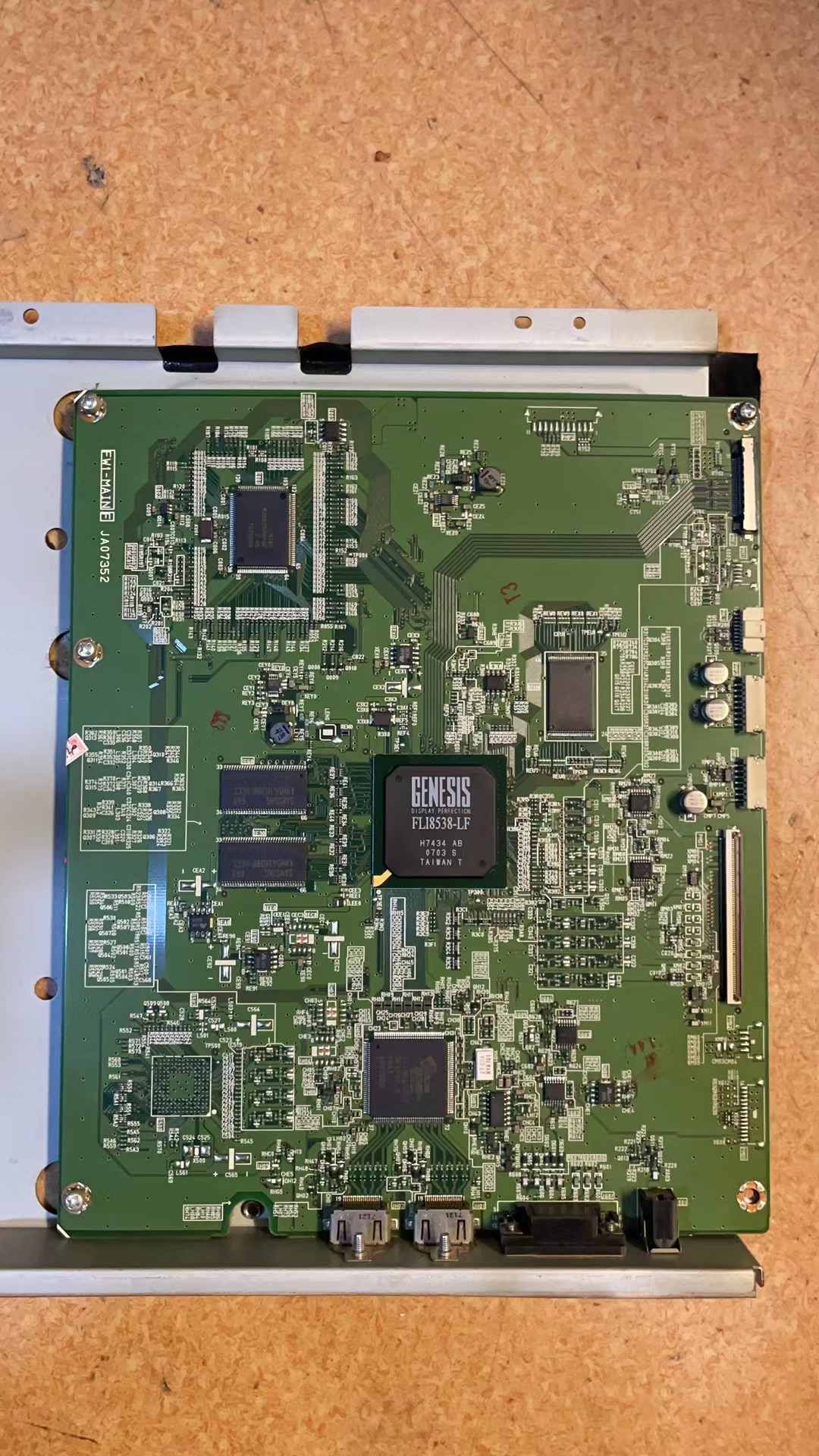 日立 50PD9980TC/9900TC 主板JA07352