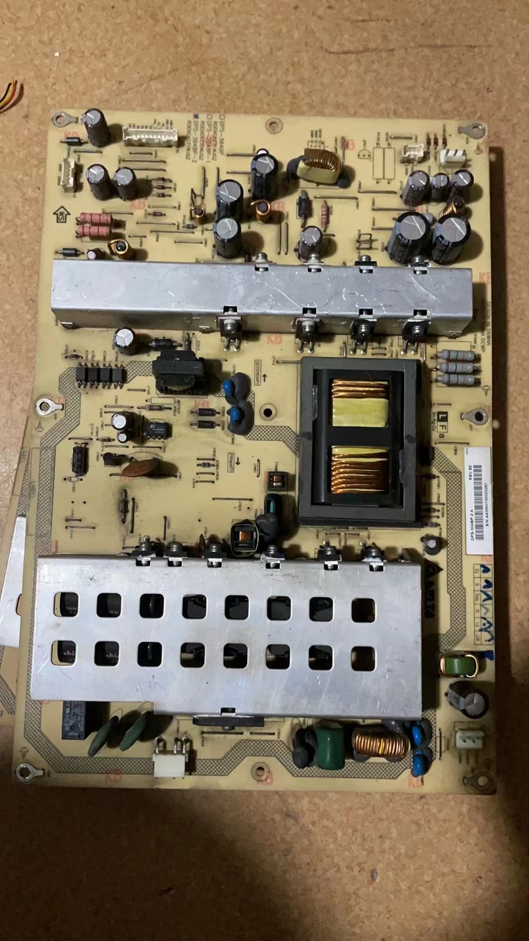 夏普LCD-42/46/52GX3 46A63电源板RDENCA237WJQZ DPS-304BP-2A