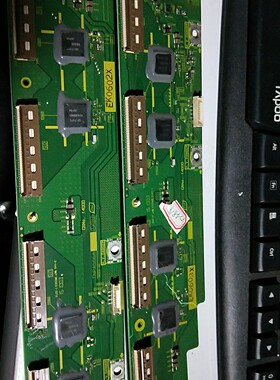 松下 TH-P50X20C 缓冲板 TNPA5068 TNPA5069 一对