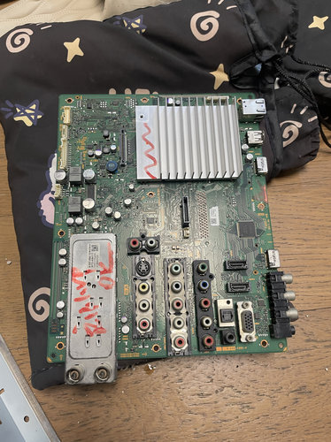 KDL-46Z5599主板1-878-942-31屏LTY460HH01