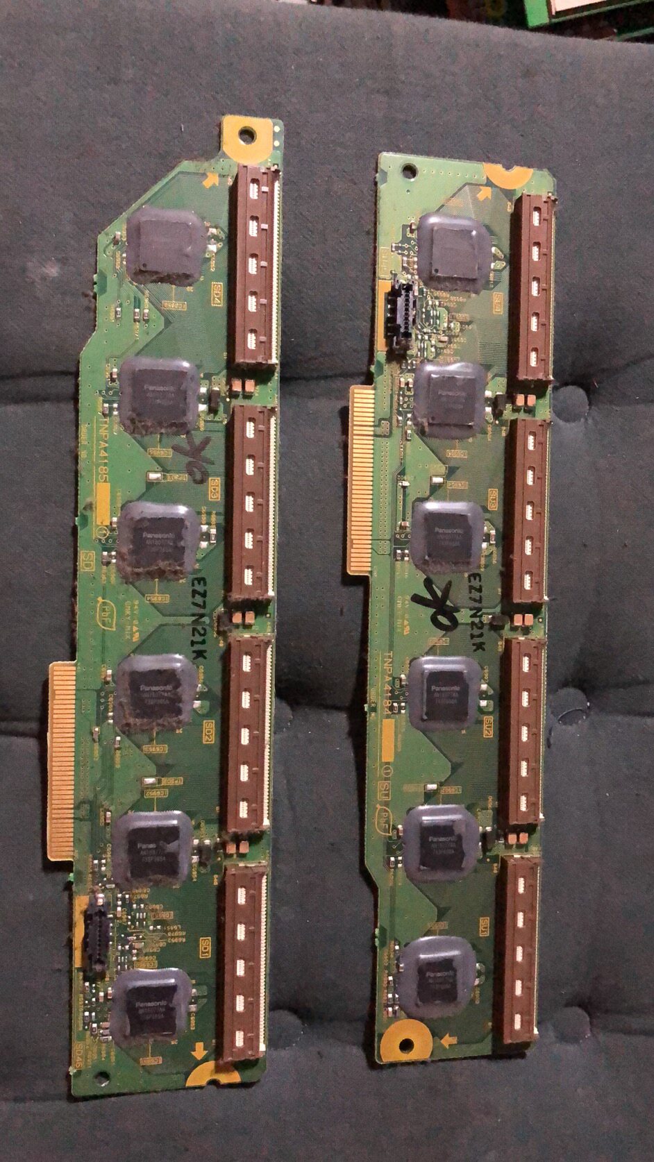 松下TH-42PV70C TH-42PV700C 缓冲板 TNPA4184 TNPA4185