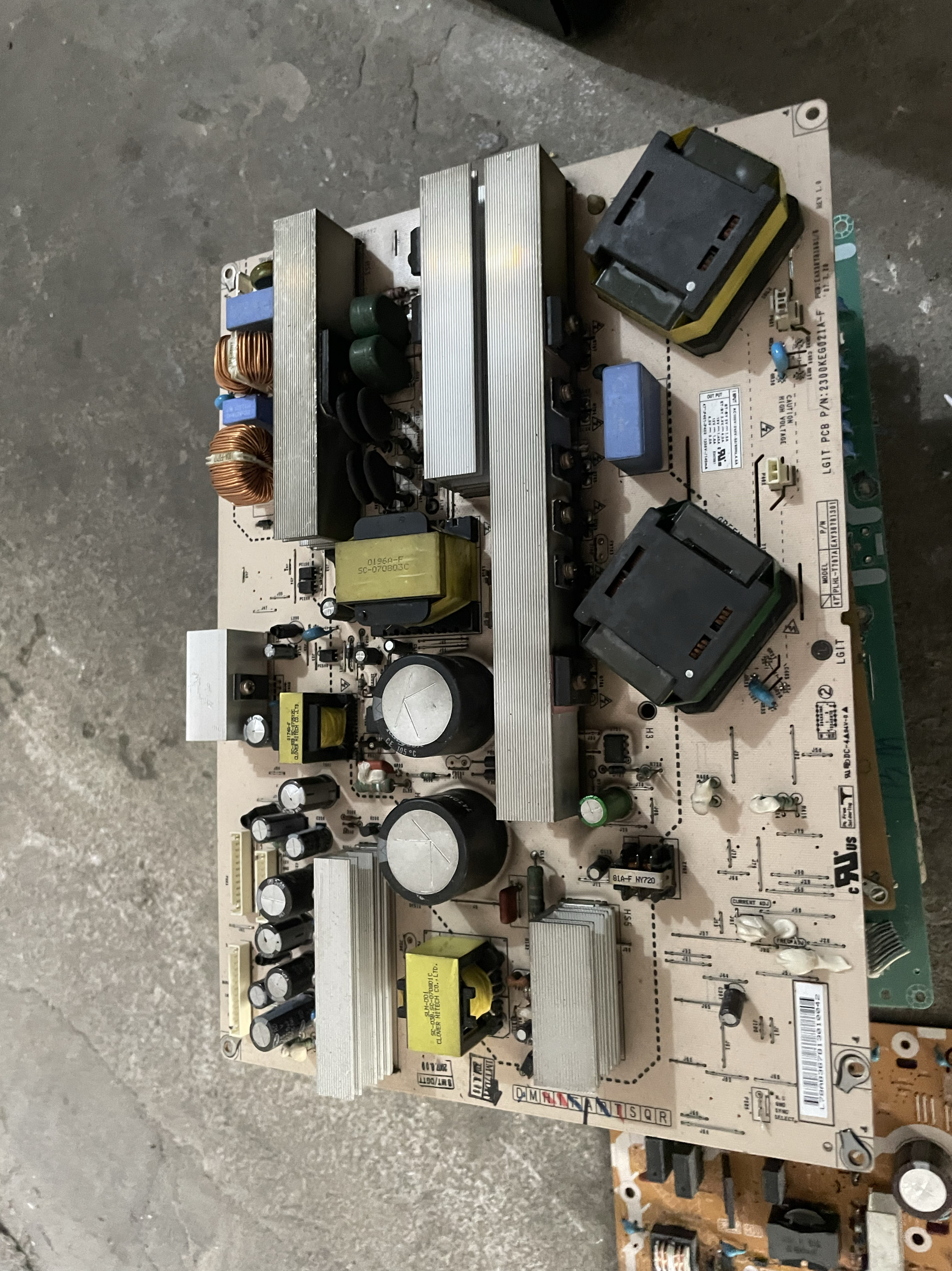 LG 47LB7RF-TA电源板PLHL-T707A 2300KEG021A-F