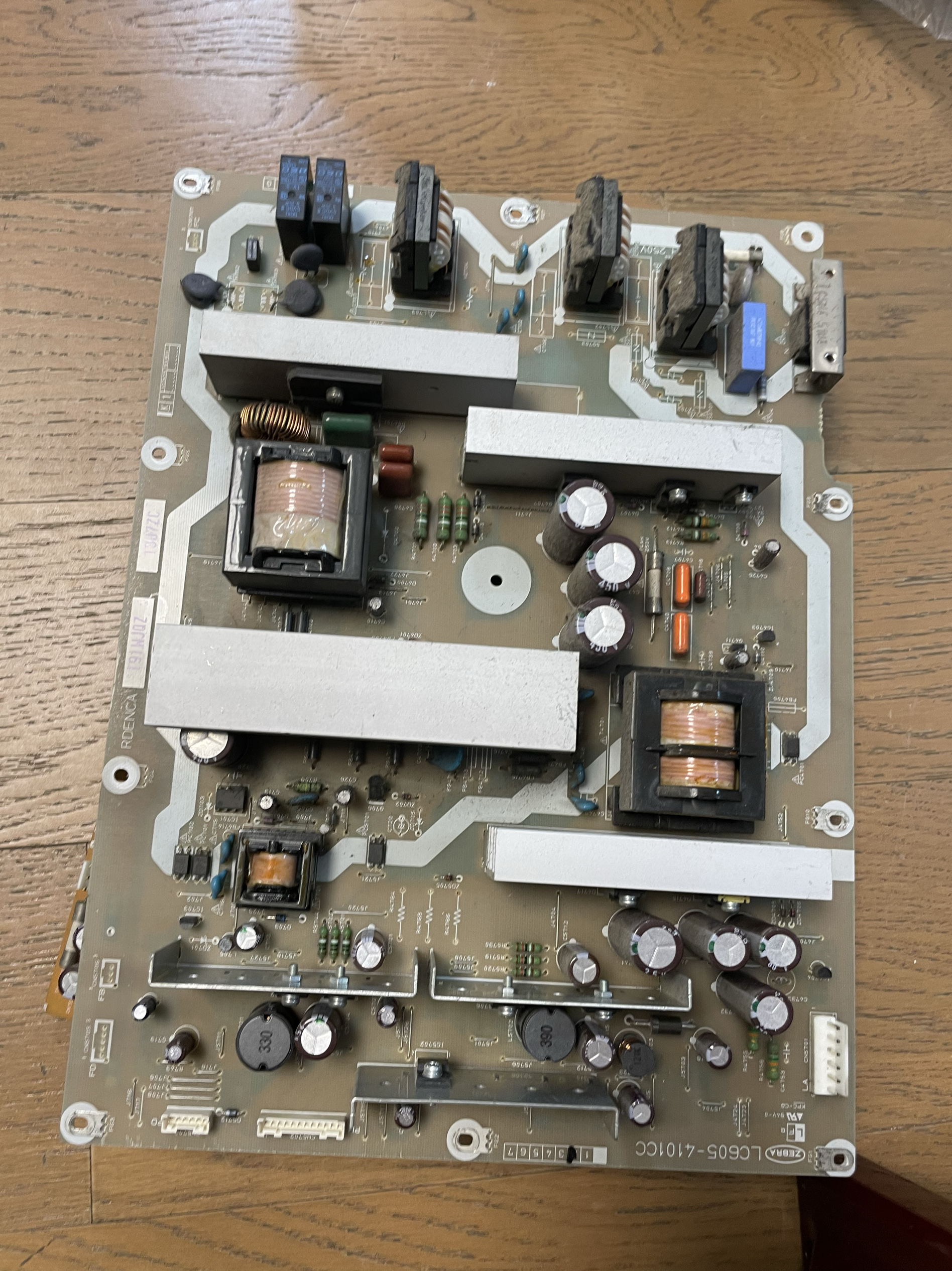 LCD-46BK7液晶电视电源板LC605-4101CC RDENCA191WJQZ